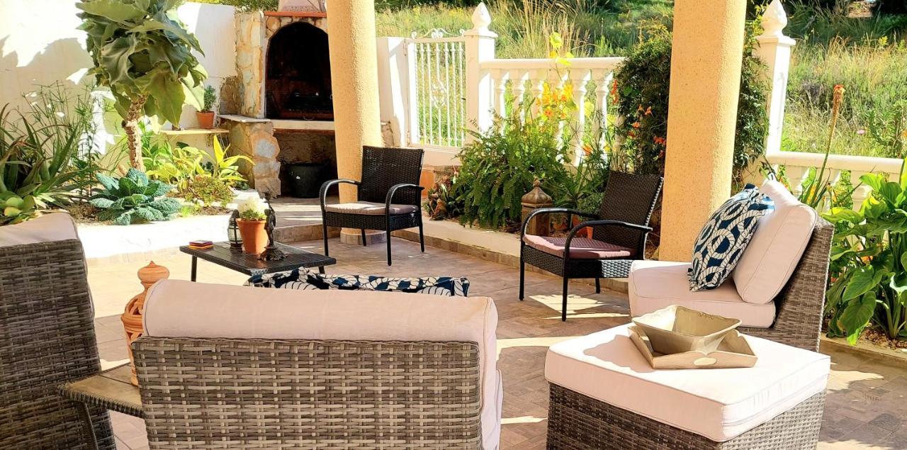 Fabulous Detached Large Villa 5 Bedrooms 3 Bathrooms Backing Onto Villamartin Golf Course Екстер'єр фото
