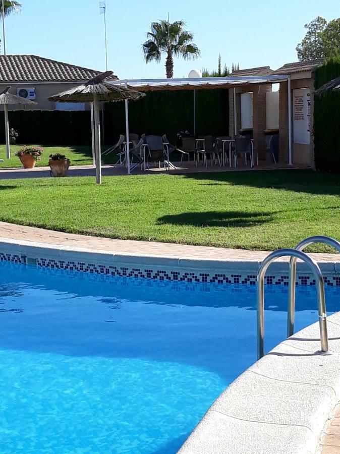 Fabulous Detached Large Villa 5 Bedrooms 3 Bathrooms Backing Onto Villamartin Golf Course Екстер'єр фото